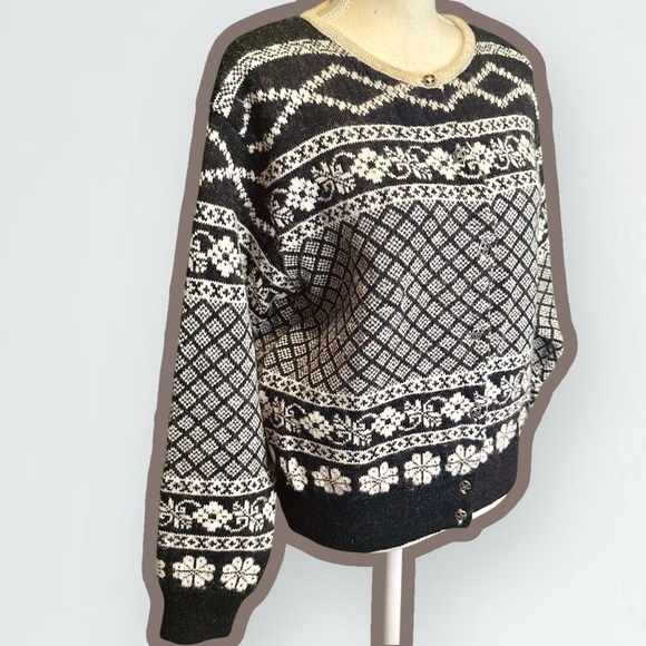 Gap Vintage 90’s Era 100% Wool Black & Cream Nordic Winter Print Cardigan Size L - Picture 11 of 14